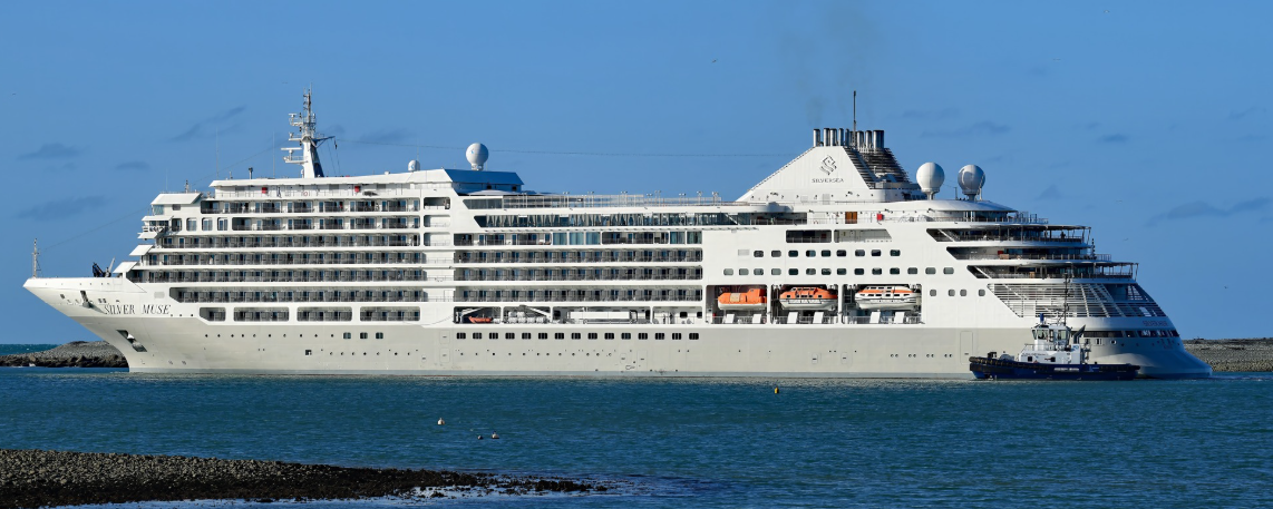 Cruise Ship